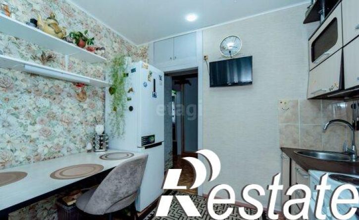 2-комн квартира Ленинградская улица, 37,  д. 37